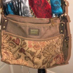 Fossil Tapestry Crossbody Good Condition